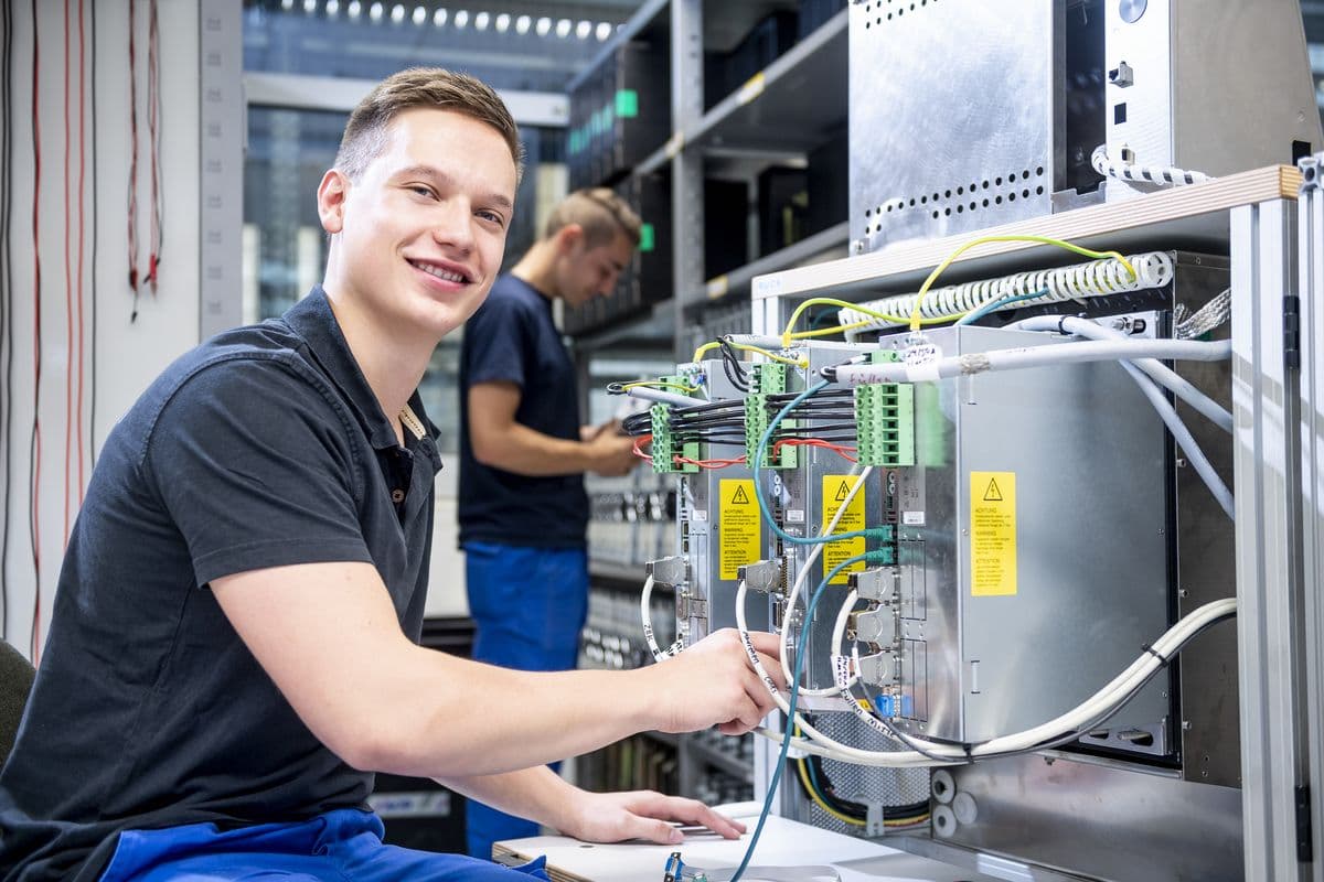 DGUV V3 Prüfung: Warum sie für Unternehmen unverzichtbar ist