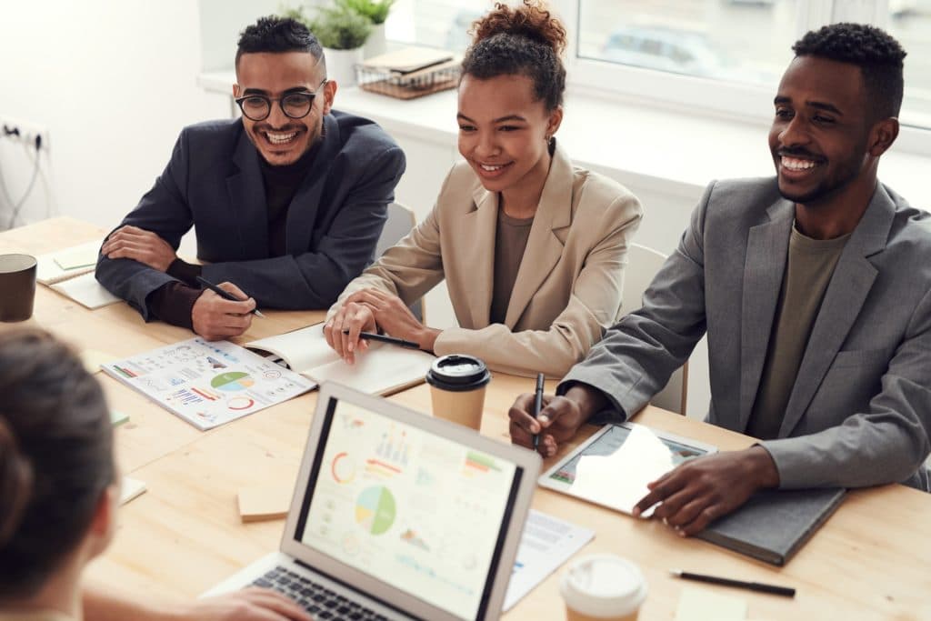 Jobs mit Perspektive: Jetzt Stellenangebote bei der E+Service+Check GmbH entdecken!