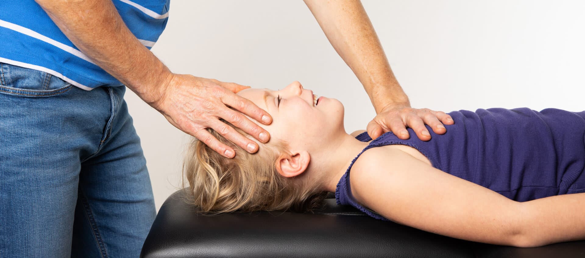 Warum Patienten auf Osteopathie Berlin setzen, bevor sie sich operieren lassen